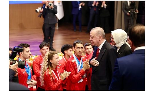 Cumhurbaşkanı Recep Tayyip Erdoğan’ın katılımıyla gerçekleştirilen Engelsiz Türkiye Yüzyılı Dünya