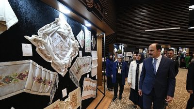 Konya Büyükşehir Belediyesi Meslek Edindirme Kursları tarafından düzenlenecek Altın Dokunuşlar