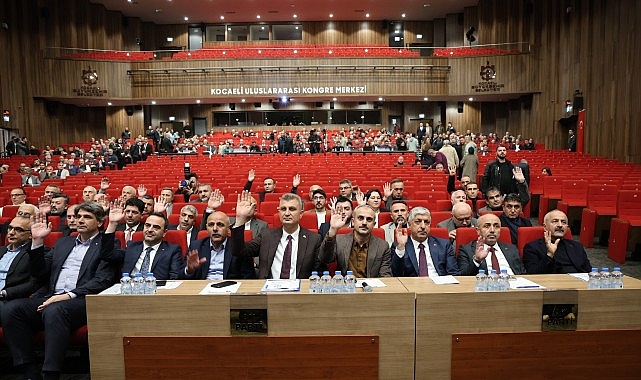 Kocaeli Büyükşehir Belediye Meclisi'nde konuşan Başkan Büyükakın, alternatif bir bertaraf