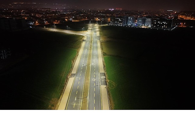 Aydın Büyükşehir Belediyesi, kent genelinde eş zamanlı olarak sürdürülen yol