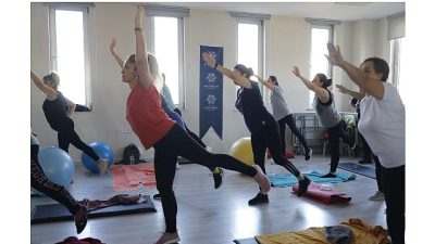 Aydın Büyükşehir Belediyesi tarafından düzenlenen güz dönemi etkinlikleri kapsamında pilates