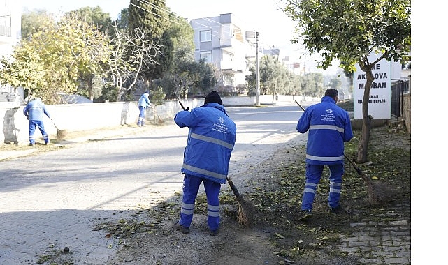Aydın Büyükşehir Belediyesi, kent genelinde gerçekleştirdiği çevre bakım ve düzenleme