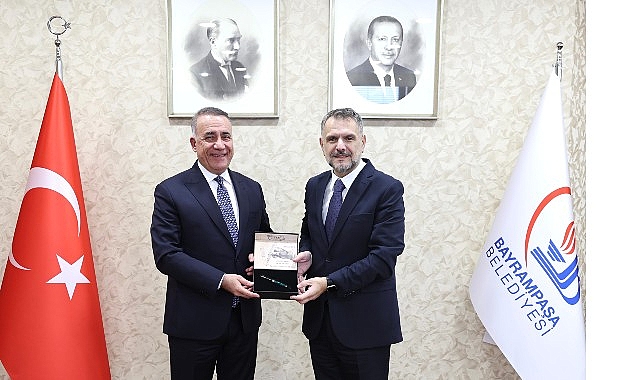 Sultangazi Belediye Başkanı Dursun, Bayrampaşa Belediye Başkan Vekili Akın’a hayırlı