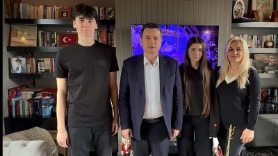 Osmangazi Belediye Başkanı Erkan Aydın, yayınladığı mesajla vatandaşların yeni yılını