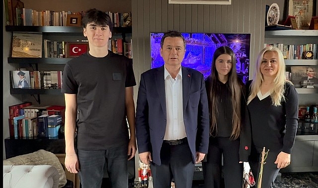 Osmangazi Belediye Başkanı Erkan Aydın, yayınladığı mesajla vatandaşların yeni yılını