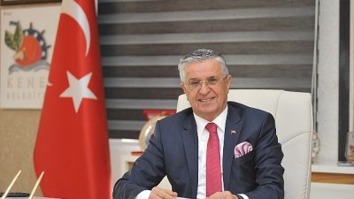 Yeni yıl mesajında 2025 yılı içerisinde gerçekleştirilen prlojelere de yer
