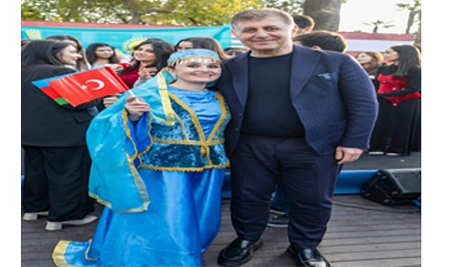 İzmir Büyükşehir Belediye Başkanı Dr. Cemil Tugay 15 Aralık Dünya