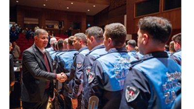 İzmir Büyükşehir Belediye Başkanı Dr. Cemil Tugay, kentin her noktasında