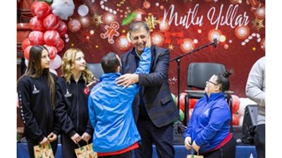 İzmir Büyükşehir Belediye Başkanı Dr. Cemil Tugay, Gençlik ve Spor