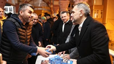 İstanbul Bayrampaşa Belediyesi, Regaip Kandili dolayısıyla ilçedeki camilerde vatandaşlara kandil