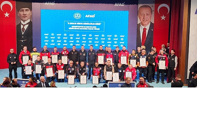 İstanbul Bayrampaşa Belediyesi Arama Kurtarma Ekibi (BAYRAK), AFAD’ın gerçekleştirdiği Hafif