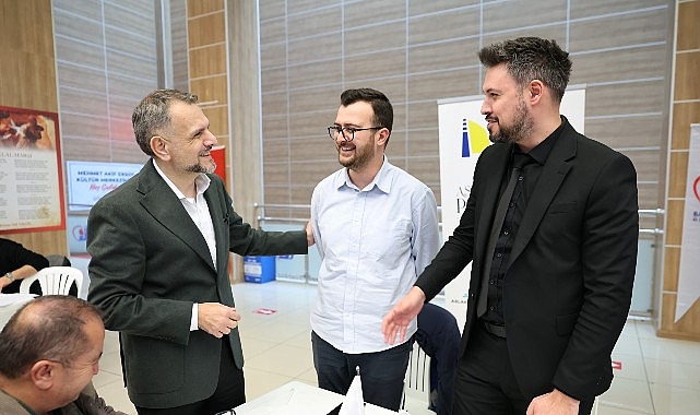 İş arayanlar ile işverenleri bir araya getirerek çok sayıda vatandaşın