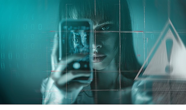 Influencerlar, dolandırıcılık ve kötü amaçlı yazılım dağıtımı için erişim ve