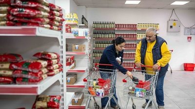 Bornova Belediyesi, Kent Marketlerden yararlanan 3.500 ailenin kartına Aralık ayında