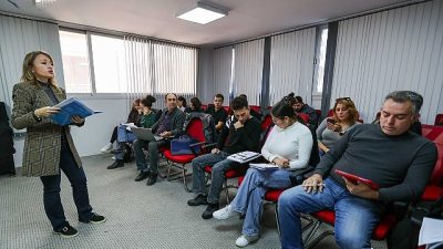 Buca Belediyesi’nin Türkan Saylan Çağdaş Yaşam Merkezi’nde ücretsiz olarak gerçekleştirdiği