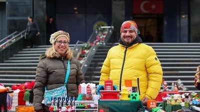 Buca Belediyesi’nin yeni yıl öncesinde dayanışma ve paylaşma kültürünü güçlendirmek