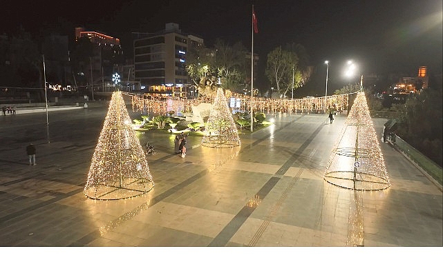 Antalya Büyükşehir Belediyesi yeni yıl hazırlıkları kapsamında Antalya’nın dört bir