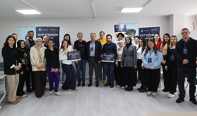 Antalya Büyükşehir Belediyesi, “Kentsel Hareketlilik Cityhonu Antalya 2025” etkinliğine ev