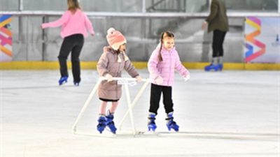 İzmir Büyükşehir Belediyesi, kış sezonunu renkli ve eğlenceli hale getirmek