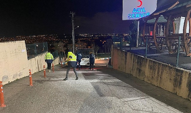 Kocaeli Büyükşehir Belediyesi, soğuk hava koşullarıyla birlikte oluşabilecek buzlanmaya karşı