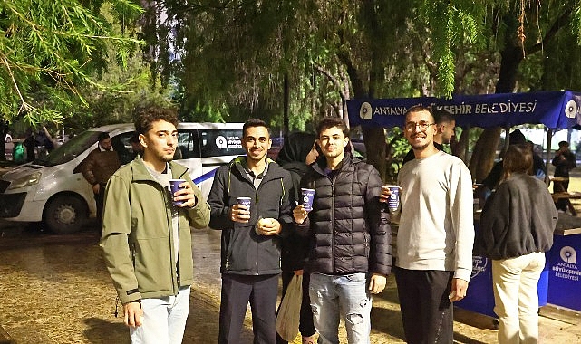 Antalya Büyükşehir Belediyesi, Akdeniz Üniversitesi öğrencilerine final sınavları haftasında akşam