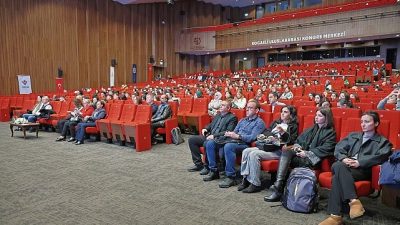 Kocaeli Büyükşehir Belediyesi’nin İzmit Körfezi Dip Çamuru Projesi kapsamında yürüttüğü