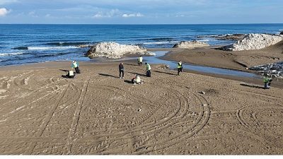 Kocaeli Büyükşehir Belediyesi, yıl boyunca sürdürdüğü kıyı temizlikleri ve izleme