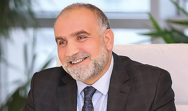 Canik Belediye Başkanı İbrahim Sandıkçı, eğitim yolculuklarında öğrencilerin yanında olmaya