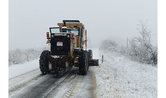 Canik Belediyesi, ilçenin yüksek kesimlerinde etkili olan kar yağışlarına karşı