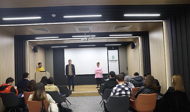 Çankaya Belediyesi, 3 Aralık Dünya Engelliler Günü'nü "Biz Birlikte Parlarız" temalı, özel bir