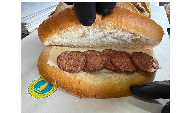 Ayvalık Belediyesi’nin girişimleriyle, kente özgü lezzetlerin korunması ve standartlara uygun