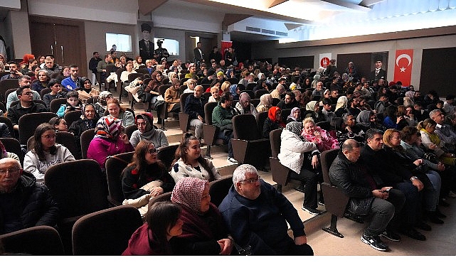 Keçiören Belediyesi Necip Fazıl Kısakürek Tiyatro Salonu’nda sahnelenen ve iki