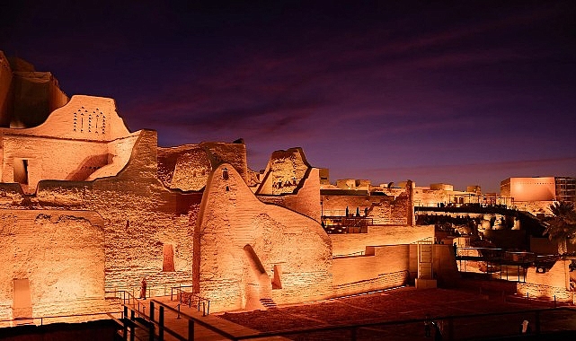 Suudi Arabistan devletinin doğduğu yer olan  Diriyah, yeni sezon kapsamında tarihî