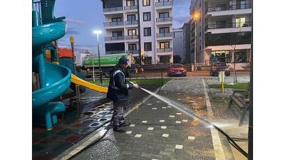 Edremit Belediyesi, ilçede etkili olan olumsuz hava koşullarının ardından kent