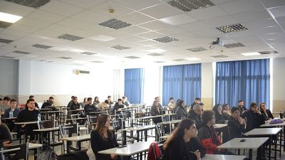 Ege Üniversitesi (EÜ) Engelsiz Ege Koordinatörlüğü, engelli öğrencilerin üniversite yaşamına