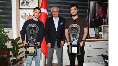 Enduro Motosiklet sporcuları İshak Civelek ile Mücahid Süleyman Arslan, Kemer
