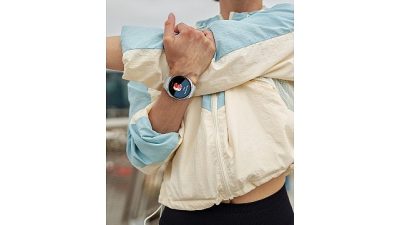 Samsung Galaxy Watch8, yenilikçi fitness izleme özelliklerini, egzersiz koçluğu araçlarını, 1,47