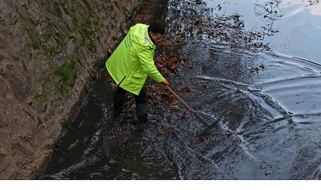 Gemlik Belediyesi, kent genelinde çevre temizliği, altyapı güvenliği ve yaşam
