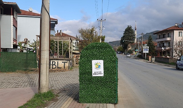 Geyve Belediyesi, ilçe genelinde temizlik ve çevre düzenleme çalışmalarına hız