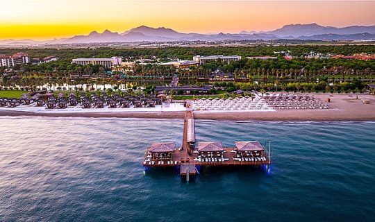 Akdeniz’in prestijli merkezi Belek’te yer alan Gloria Hotels & Resorts,