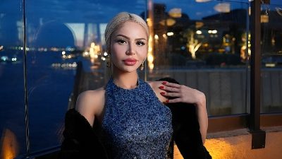 Oyunculuk ve sunuculuk kariyerinin ardından uzun yıllardır müzikte iddialı çalışmalarla