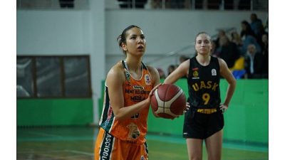 Kadınlar Bölgesel Basketbol Ligi (KBBL) A Grubu’nda mücadele eden Ferhatoğlu
