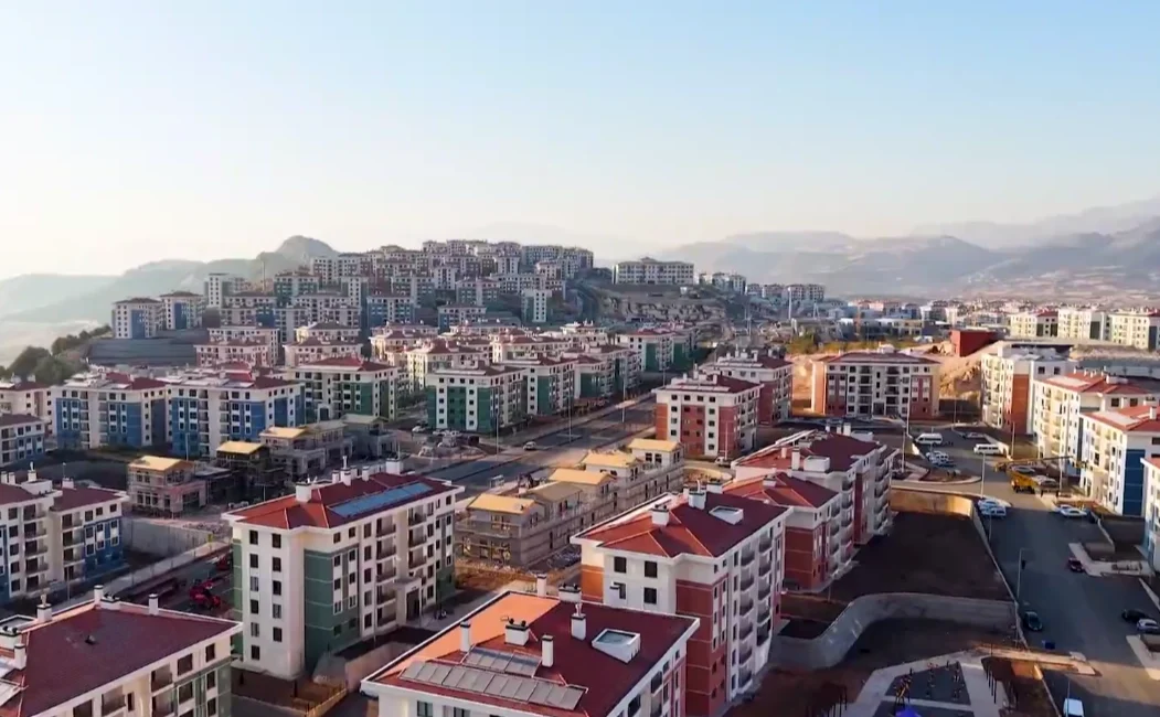 Cumhurbaşkanlığı İletişim Başkanı Burhanettin Duran, asrın felaketinin ardından yürütülen yeniden