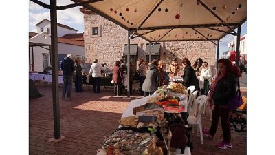 Kent dışında eğitim gören Ayvalıklı öğrencilerin bütçelerine katkı sağlamak amacıyla