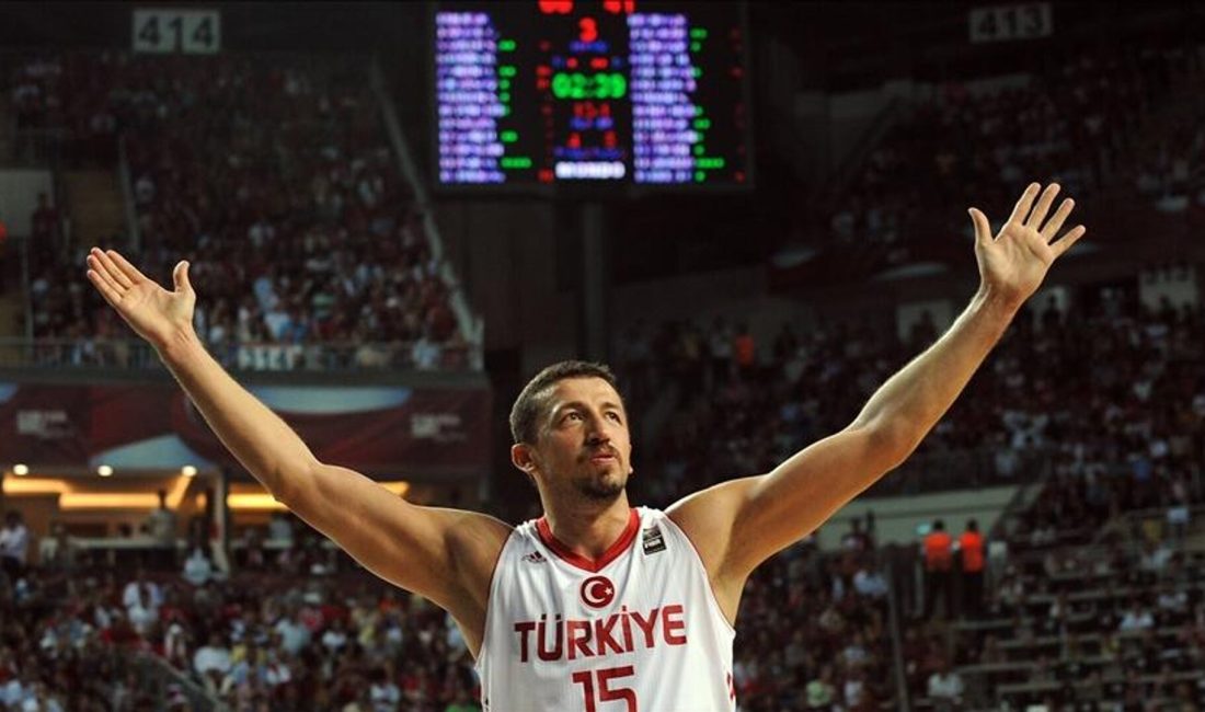 Türkiye Basketbol Federasyonu Başkanı Hidayet Türkoğlu, uluslararası basketbolun en prestijli