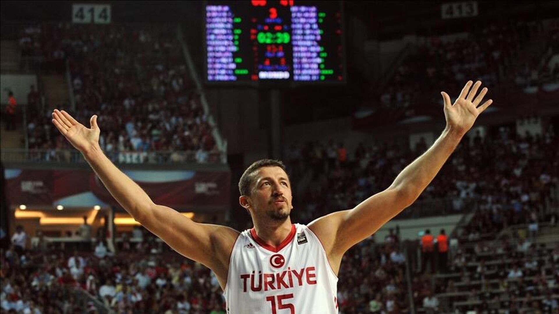 Türkiye Basketbol Federasyonu Başkanı Hidayet Türkoğlu, uluslararası basketbolun en prestijli