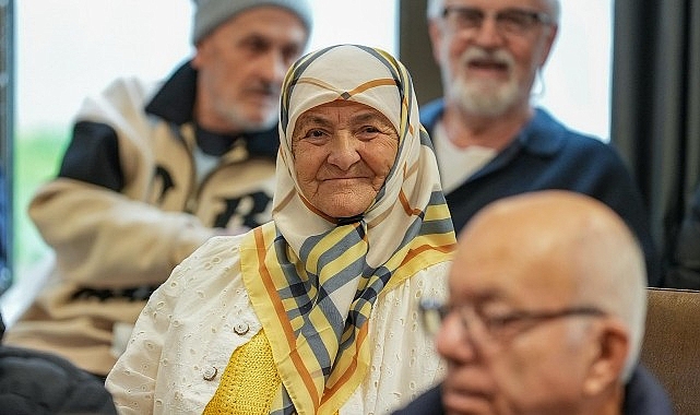 Maltepe Belediye Başkan Yardımcısı Nimet Karabulut, yeni yıl öncesinde anlamlı