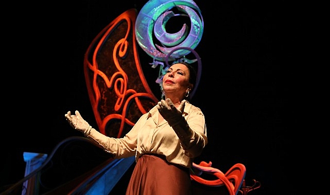 İstanbul Büyükşehir Belediyesi Şehir Tiyatroları, 2025-2026 tiyatro sezonunun yeni haftasında 14 oyunla