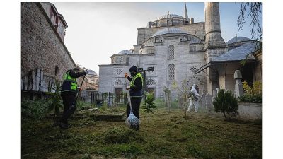İBB, Üç Aylar'ın başlangıcı ve Regaip Kandili vesilesiyle, İstanbul'un siluetini