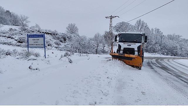 İnegöl Belediyesi, kar yağışının şiddetini arttığı günlerde 126 personel ve